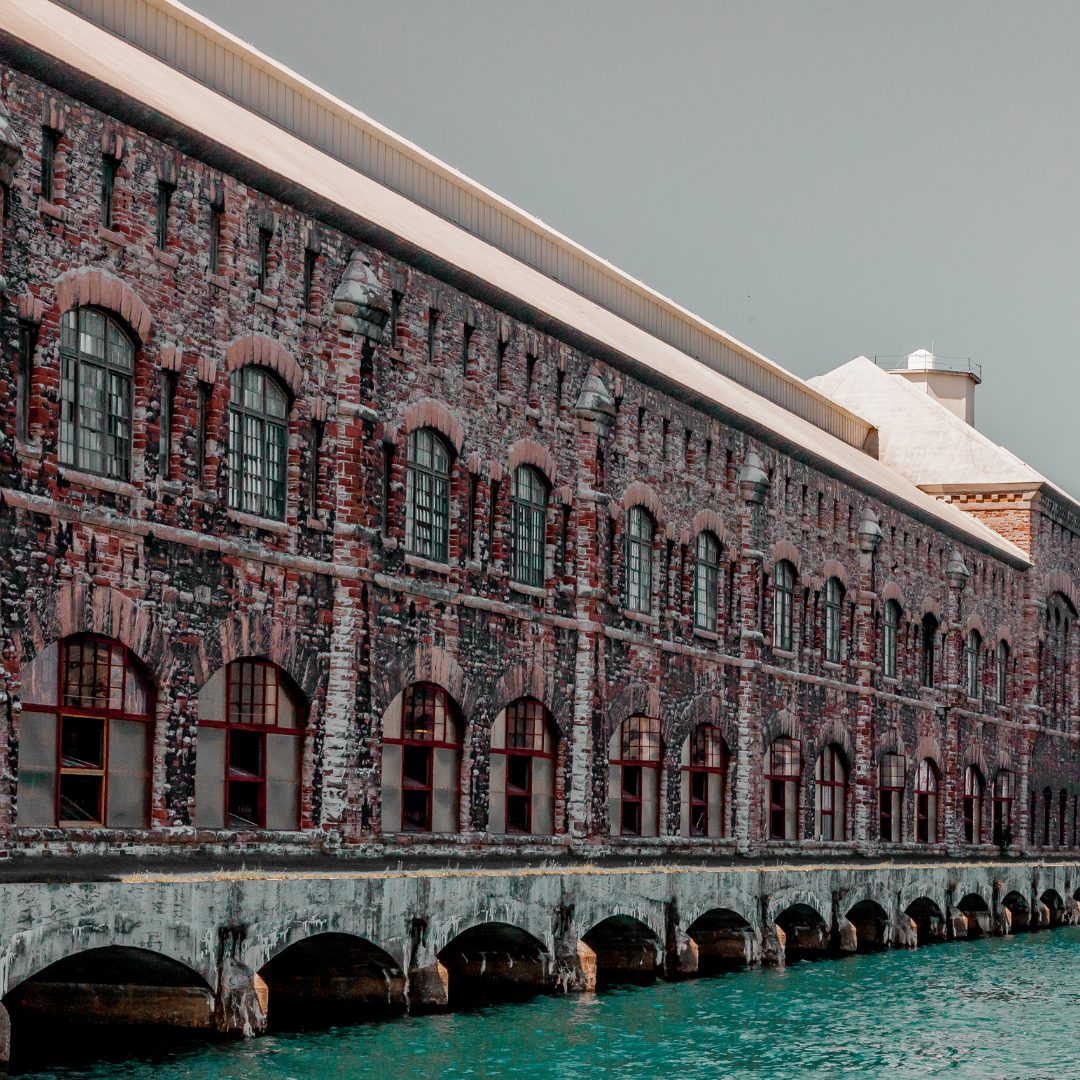 On this day, Sault Ste. Marie celebrated the grand opening of the world’s longest low-head hydro plant, second only to Niagara in power.